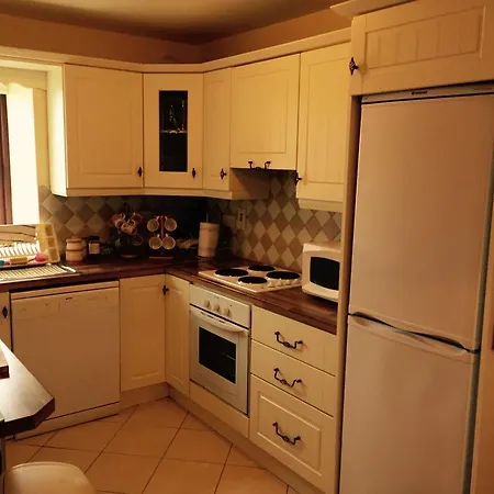 Apartamento Ballycommon House *